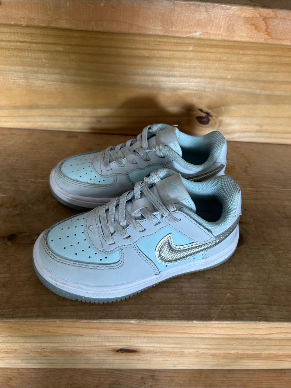 Nike Air Force 1 Low Girl Sneakers - Picture 3 of 7